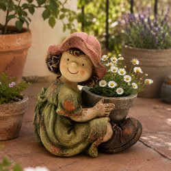 Niña Con Maceta